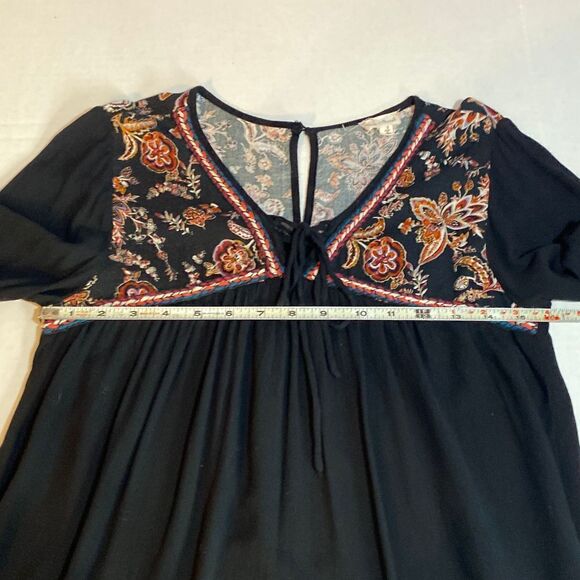 Hem and Thread Boho Chic Black Embroidered V-Neck Top with Bell Sleeves Size Sma - Picture 8 of 13